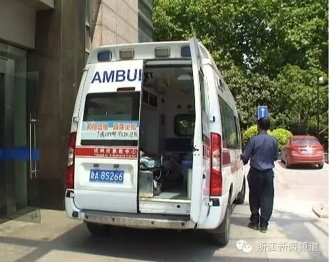 五一假期，杭州一工地的起重機吊機倒塌，造成1人重傷，3人輕傷